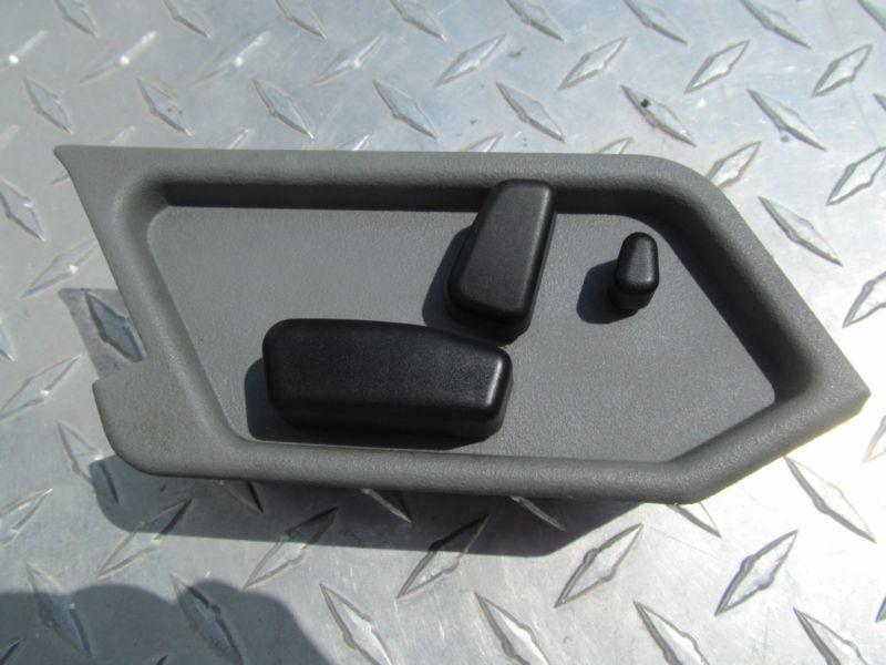 94-97 mercedes c class c280 rh passenger power seat switch grey
