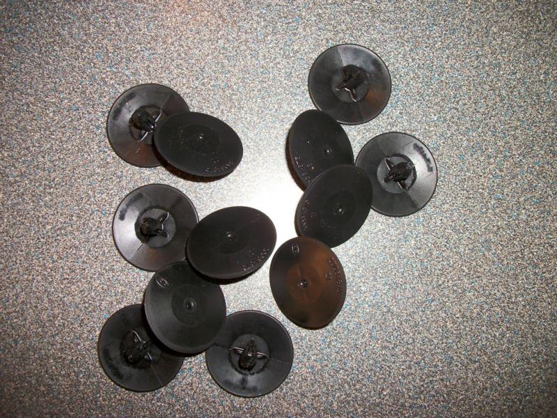 Nos gm hood insulation retainer clips (12 clips) camaro, nova, gto, rs, ss, z28