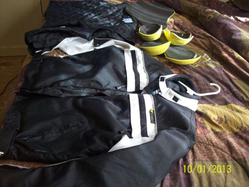 Xelement cordura motorcycle jacket size med w/zip in vest and pads for back arms