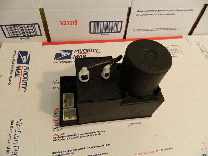 Purchase AUDI CENTRAL DOOR LOCKING VACUUM PUMP 8L0 862 257 N OEM 60 DAY