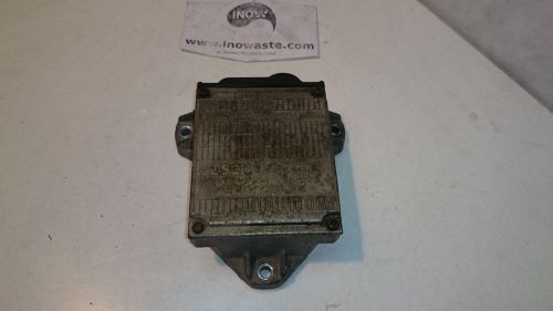 76-85 mercedes benz w123  230e  ignition ecu control unit 00679660 0015458632