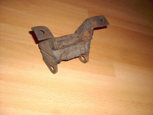 1965 66 67 68 69 70 ford mustang engine motor mount frame bracket 289 302 v8