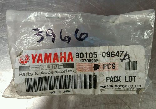 Oem yamaha 90105-09647 new #3966