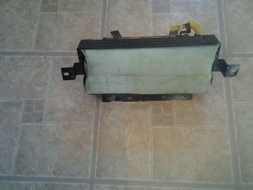 04-06 hyunday elantra  passenger side  airbag. oem