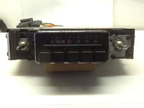 Vintage gm delco am push button radio p/n 16002030 w/ plug ( no knobs )