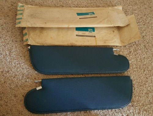 1970 1971 1972 chevelle ss malibu el camino oem gm nos blue sunvisors 9868653