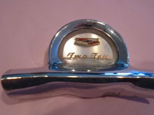1957 chevrolet &#034;two ten&#034; horn button
