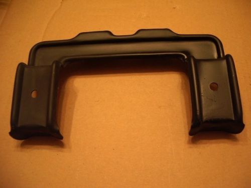 1967-1968 mustang, cougar - 24" radiator upper clamp &amp; lower saddles &amp; insulator