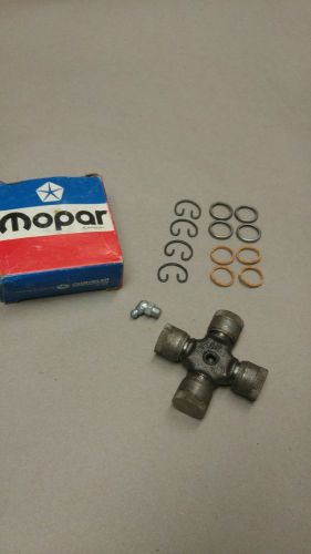 U-joint mopar chrysler 1325989 nos 7372674