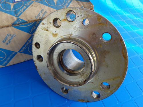 Genuine mercedes benz w201 190 190e 190d wheel hub 2013341701 2013301725 nos