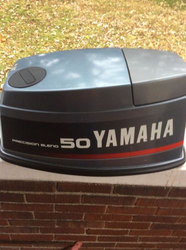 Yamaha outboard cowling