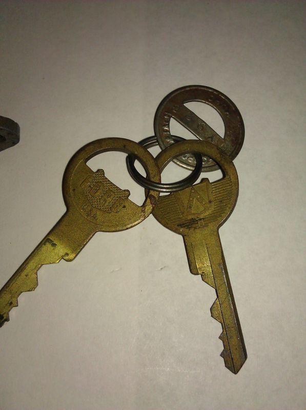 VINTAGE ORIGINAL FORD GLOVE BOX or ? LOCK WITH 2 keys , US $40.00, image 2