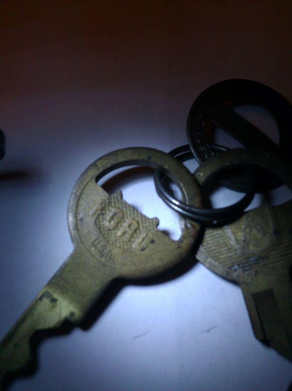 VINTAGE ORIGINAL FORD GLOVE BOX or ? LOCK WITH 2 keys , US $40.00, image 4