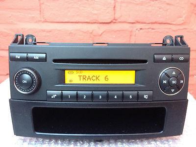 07-11, 12  dodge freightliner mercedes sprinter  oem am/fm cd player 68031552aa