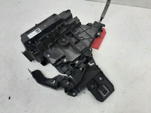 2015 mercedes benz c class 205 series front left door lock assembly