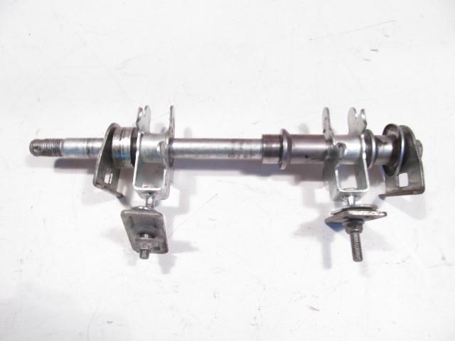 Suzuki gsx600f katana 600 1998-2005 rear wheel axle w spacers & adjusters 44202