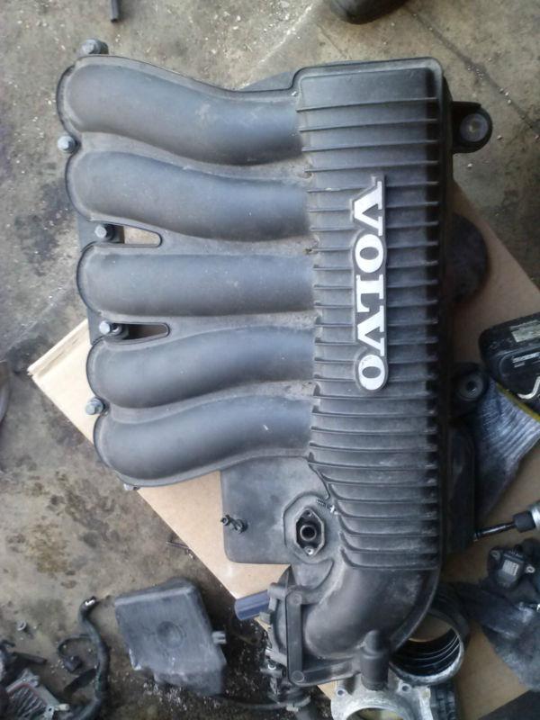 Volvo s40 v50 c30 c70  non turbo intake manifold upper 04 05 06 07 08 09 10