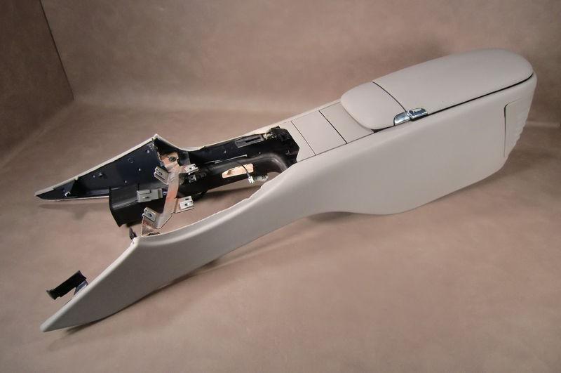 97-98 lincoln mark viii 8 center console cup holder ashtray arm rest lid nice !!