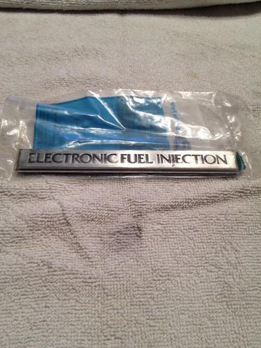 Nos oem ford f150 f250 f350 bronco electronic fuel injection name plate emblem