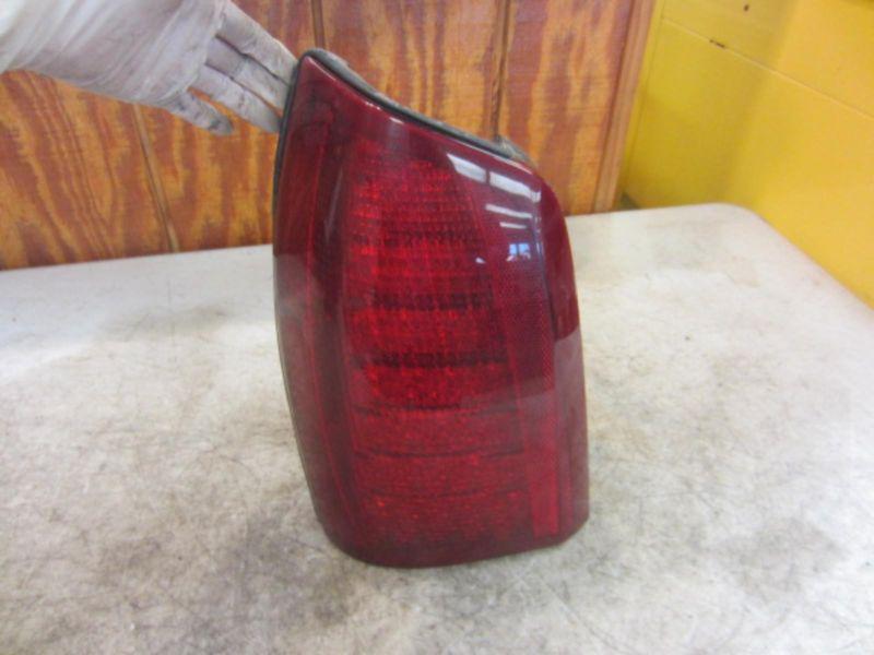 Cadillac deville l taillight l. 00 01 02 03 04 05