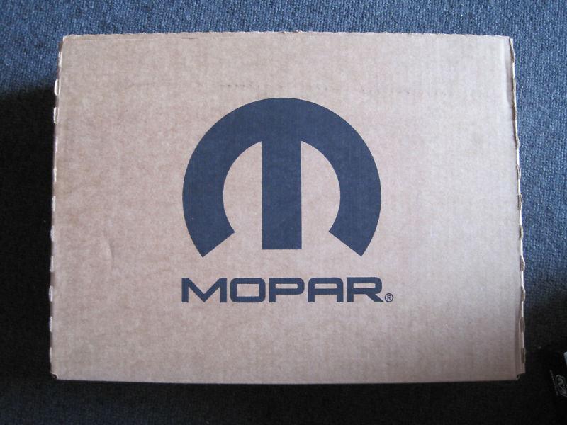 Case of 12 Chrysler/Dodge/Jeep OE Mopar Oil Filters, US $59.95, image 2
