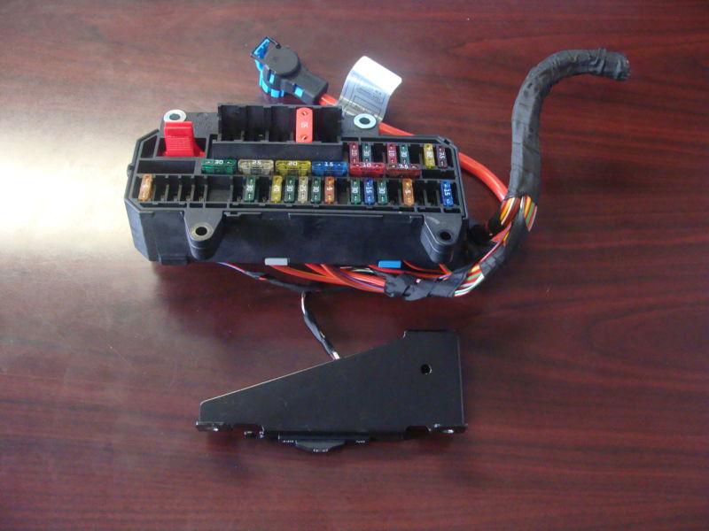 02-08 rear fuse box bmw e65 e66 745i 745li 750i 750li 760i 760li