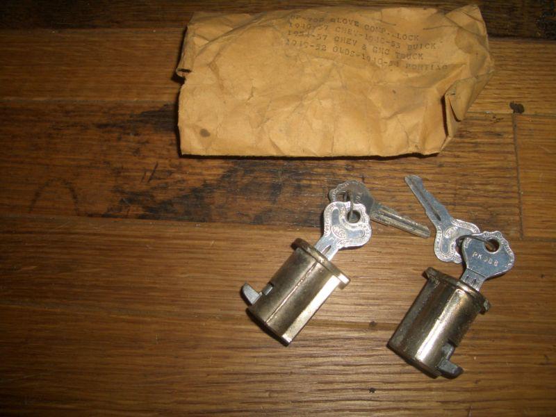 1940-49 50 51 52 53 54 55 56 57 chevy gmc pontiac buick nos glove box locks keys