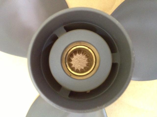 HONDA 58130-ZV5-011AH 11.5x11, 13 Spine Aluminum Propellor NEW in box genuine, US $35.00, image 2