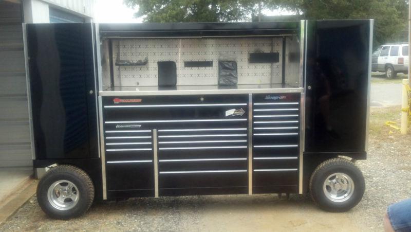 Snap-on tool wagon pit wagon tool utility vehicle large black tool chest 10'