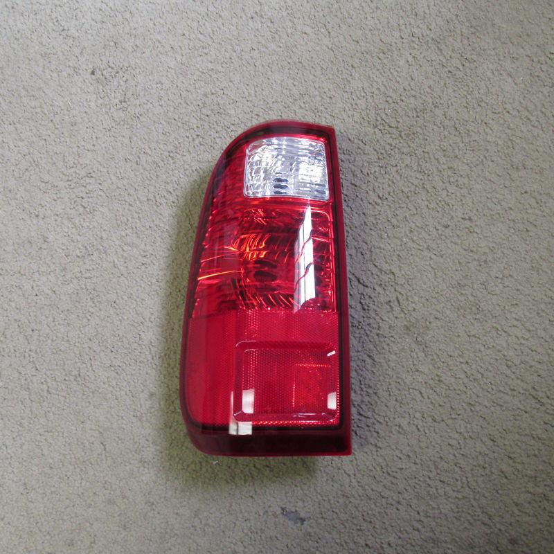 08-13 superduty tail light