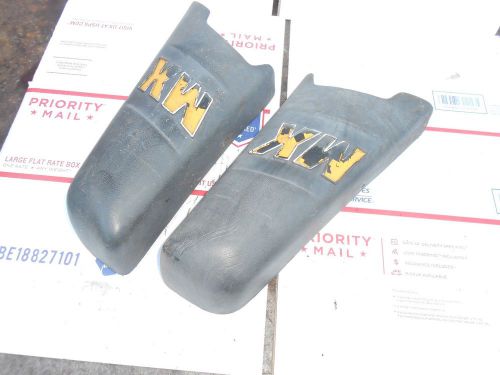 1982 skidoo 5500 mx- both rear shock plastic covers