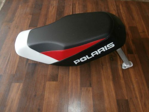 2010 polaris rmk seat
