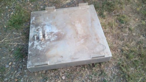 Bottom of hull aluminum 30 gal. gas tank