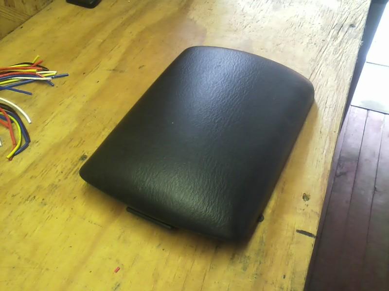 1997 mitsubishi eclipse center console arm rest lid