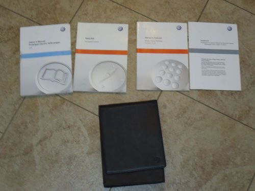 2012 volkswagen golf owner&#039;s manual with case