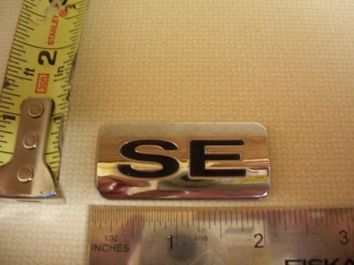 Se black script emblem chrome bagde oem used original w free shipping