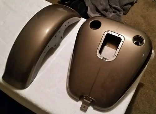 2004 harley-davidson fat boy gas tank and fender smokey gold / vivid black