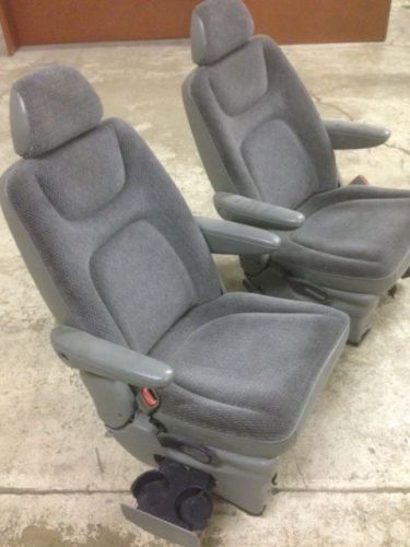 1996-2000 dodge caravan captain seats for middle or back row