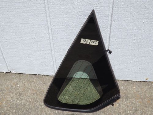 2013 toyota prius right rear  quarter vent window glass oem