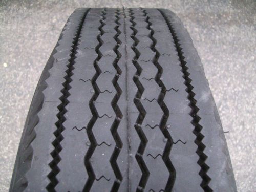 Unused/nos vintage goodyear blackwall 6.70-15 3-t nylon bias-ply &#034;42&#034; tire