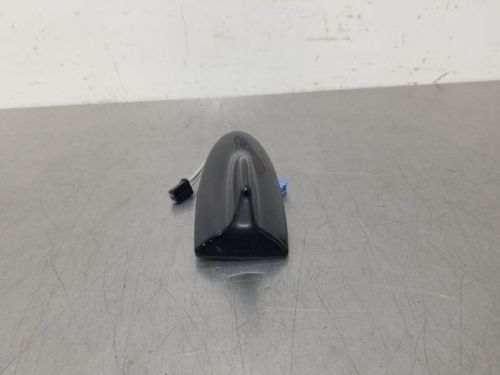 11 2011 LEXUS LX570 OEM ROOF MOUNTED SHARK FIN ANTENNA BLACK 8676060120, US $125.00, image 10
