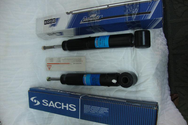Porsche 928 set of shock absorbers ( 4 )
