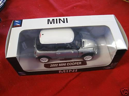 Mini - 2002 mini cooper 1:32 diecast