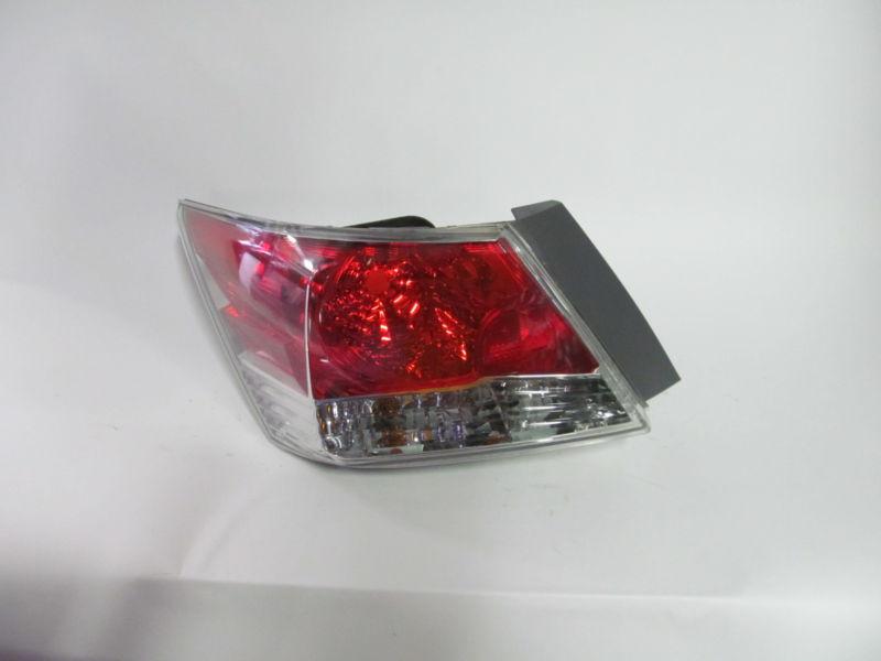 08 09 2010 2011 2012 honda accord sedan oem left tail light nice!