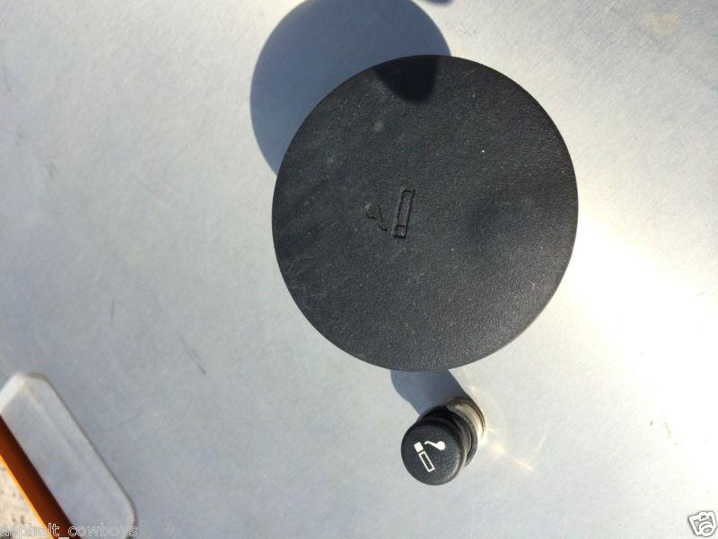 2004 04 oem chevy chevrolet cavalier ash tray ash cup holder with lighter