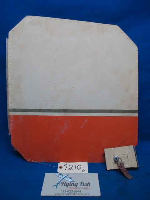 Cessna 310 baggage door with latch, lock and key (7210)