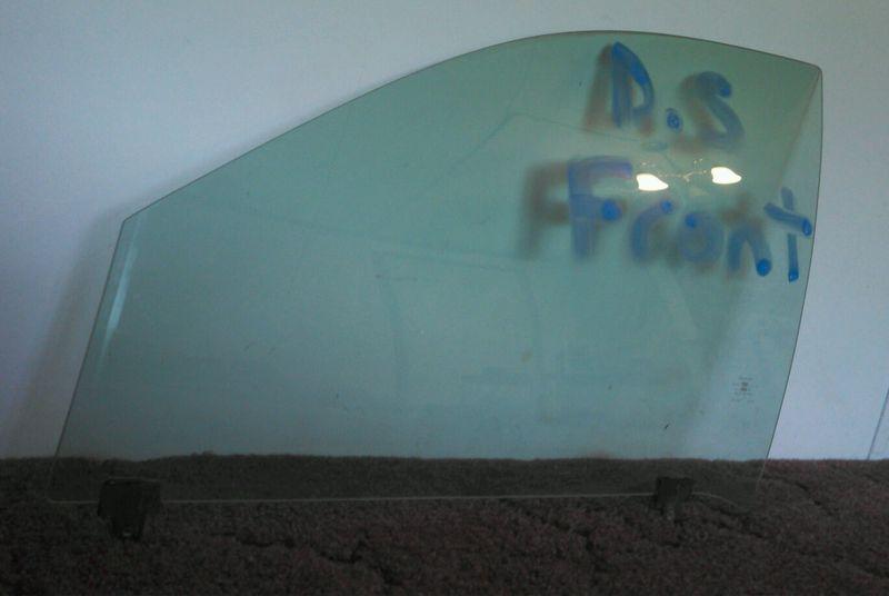 01 pontiac grandam front driver window glass 