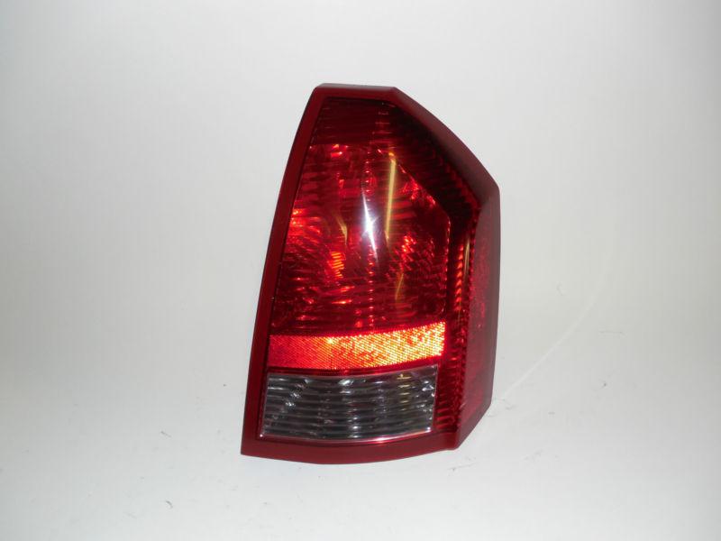 Buy 05 06 07 CHRYSLER 300 OEM RIGHT TAIL LIGHT in Flat Rock, North