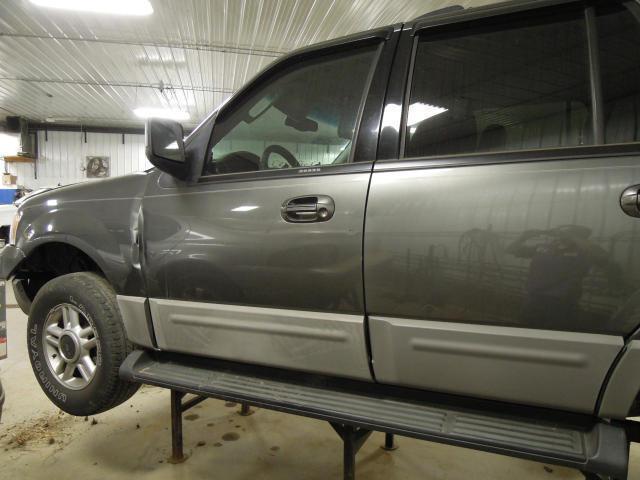 2003 ford expedition tail lamp light left