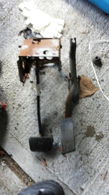 94-98 ford mustang gt automatic pedals gas brake sn95 used 95 96 97